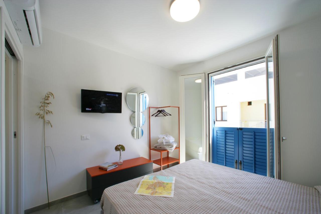 Itaca E Medea - Appartamenti Con Idromassaggio In Terrazza San Vito Lo Capo Luaran gambar
