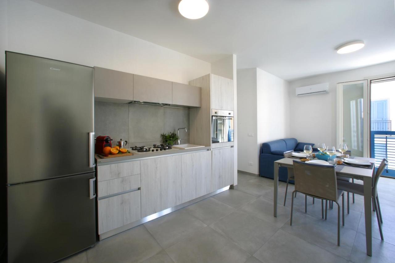 Itaca E Medea - Appartamenti Con Idromassaggio In Terrazza San Vito Lo Capo Luaran gambar
